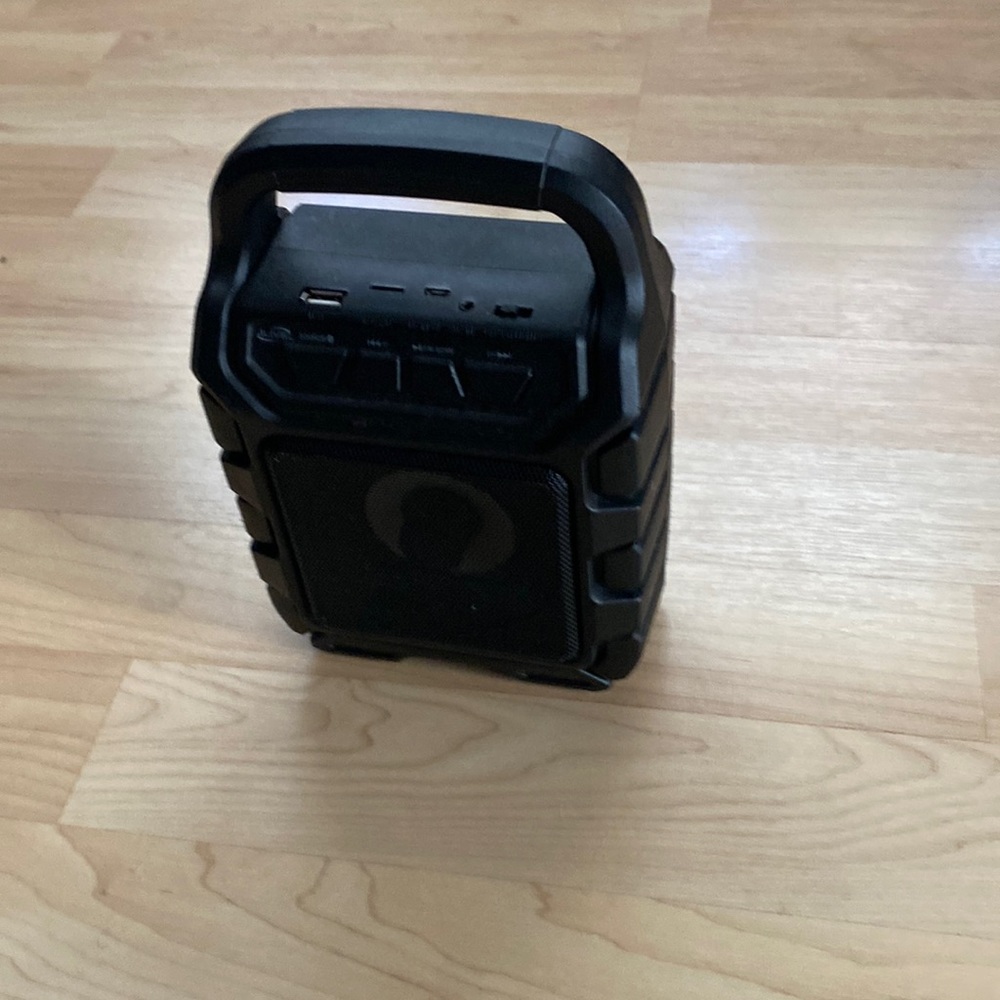 Portable speaker